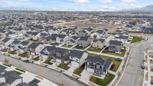Bird's eye view featuring a mountain view and a residential view