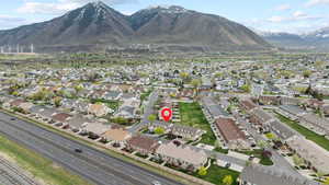 Bird's eye view with a residential view and a mountain view