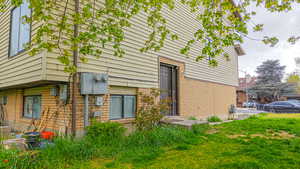 Photo 68 of 630 N 1100 W
