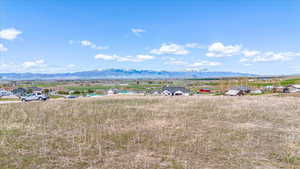 View of mountain feature