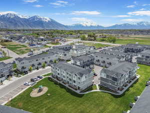 Drone / aerial view featuring a residential view and a mountain view