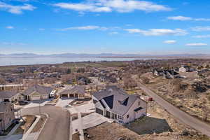 Aerial view featuring a residential view and a mountain view