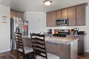 Photo 3 of 788 N BUTTE LN