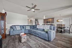 Photo 9 of 788 N BUTTE LN