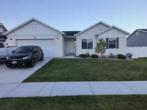 Photo 1 of 788 N BUTTE LN