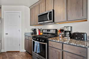 Photo 4 of 788 N BUTTE LN