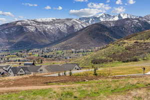 View of mountain feature