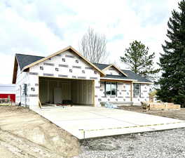 Photo 3 of 136 W MAIN ST