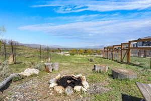 View of yard featuring a mountain view