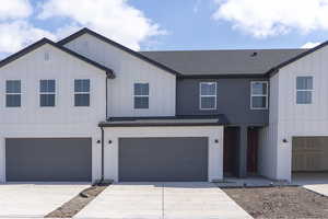 *Photo of similar home in community, options and finishes may vary*