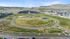 Bird's eye view featuring a residential view and a mountain view