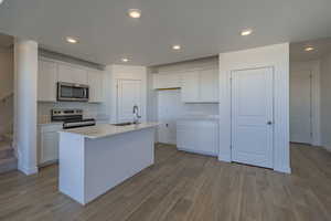 *Photo of similar home in community, options and finishes may vary*