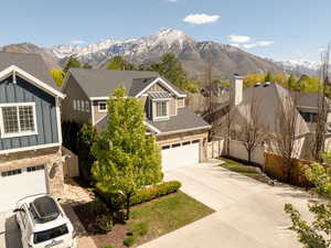 Home at end of private drive