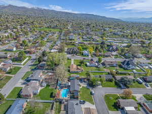 Aerial view featuring a mountain view and a residential view
