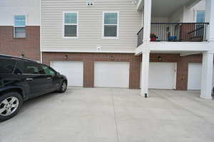 Driveway/Garage