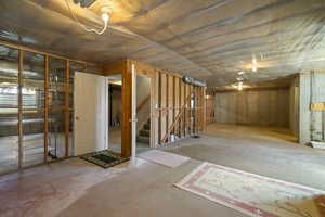 Photo 32 of 618 W 225 S