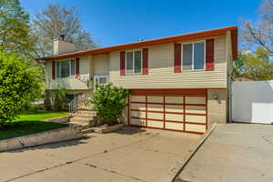 Photo 1 of 386 W 1125 N
