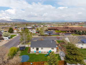 Aerial view featuring a residential view and a mountain view