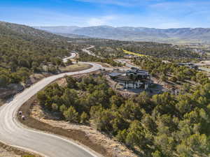 Bird's eye view with a mountain view