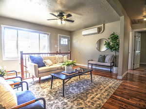 Photo 5 of 630 E 2550 N