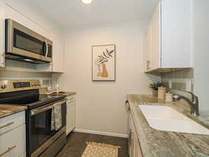 Photo 9 of 1216 E WATERSIDE CV #13