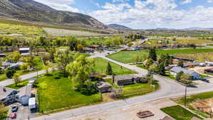 Aerial view with a residential view and a mountain view