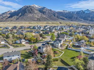 Aerial view with a mountain view and a residential view