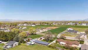 Bird's eye view with a residential view and a mountain view