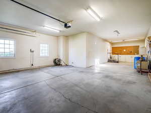 Garage with extra length bay