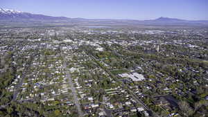 Bird's eye view featuring a mountain view and a residential view