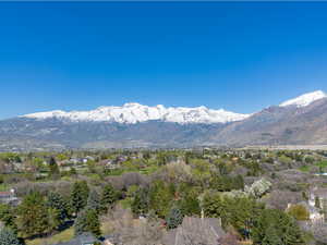 View of mountain feature