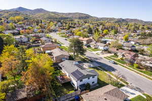 Photo 42 of 1045 E CLAREMONT DR