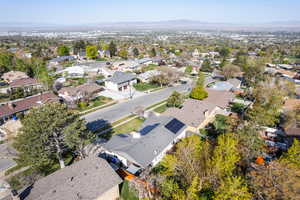 Photo 44 of 1045 E CLAREMONT DR