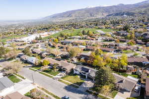 Photo 48 of 1045 E CLAREMONT DR
