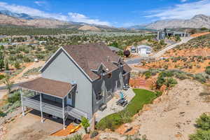 Bird's eye view featuring a mountain view