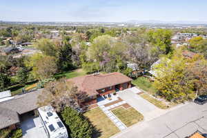 Photo 56 of 3037  CIRCLE WAY