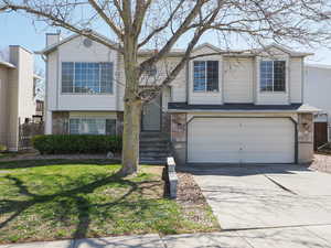 Photo 2 of 5527 S WALDEN GLEN DR