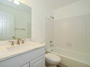Full Hall Bath