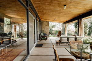 View of patio / terrace featuring an outdoor living space