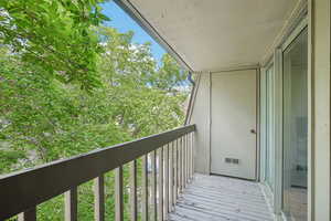 Photo 22 of 31 N M ST #406