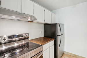 Photo 9 of 31 N M ST #406