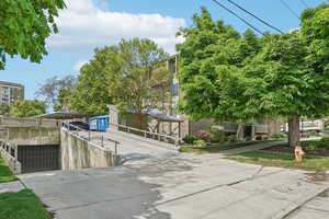Photo 23 of 31 N M ST #406