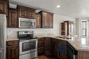 Photo 3 of 286 S BING CHERRY WAY