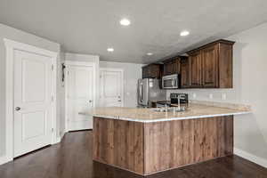 Photo 4 of 286 S BING CHERRY WAY