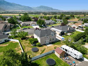 Bird's eye view featuring a residential view and a mountain view