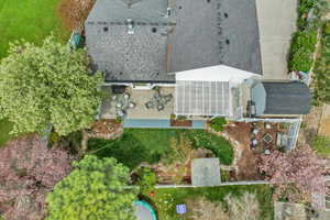 Birds eye view of property