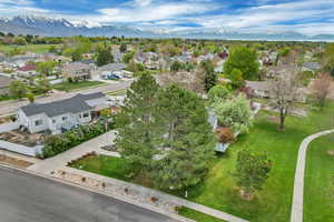 Aerial view with a mountain view and a residential view