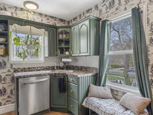 Photo 12 of 2358 S POLK AVE