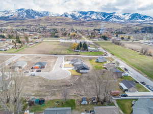 Bird's eye view with a mountain view