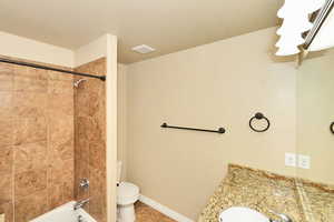Upstairs 2nd bathroom
